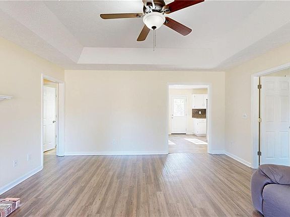 4th image of 97 Lee Road 916