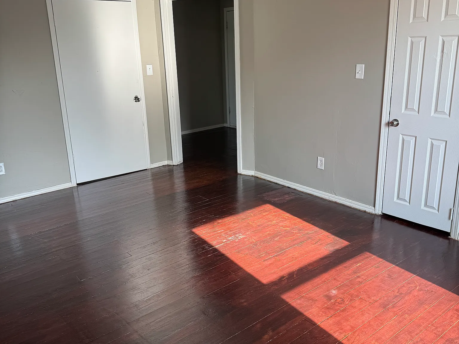 2 bed, $900 — Photo 4