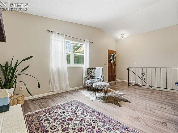5th image of 5559 Descanso Cir E
