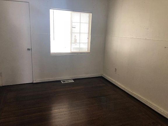 3rd image of 2508 Downer Ave
