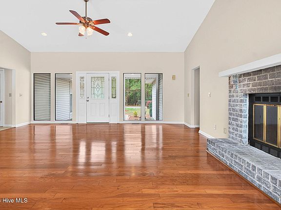 5th image of 56 Fairway Drive