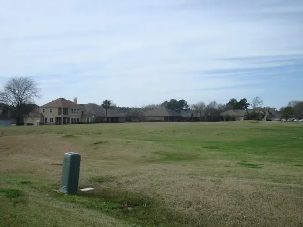 49 Naples Ln, Montgomery, TX 77356