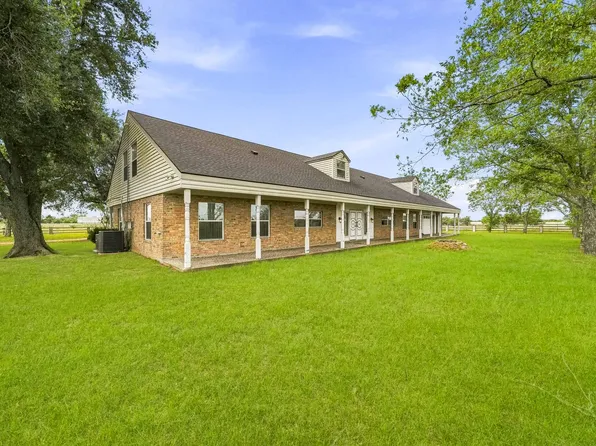9719 SW Interstate Highway 10 Frontage Rd, Sealy, TX 77474
