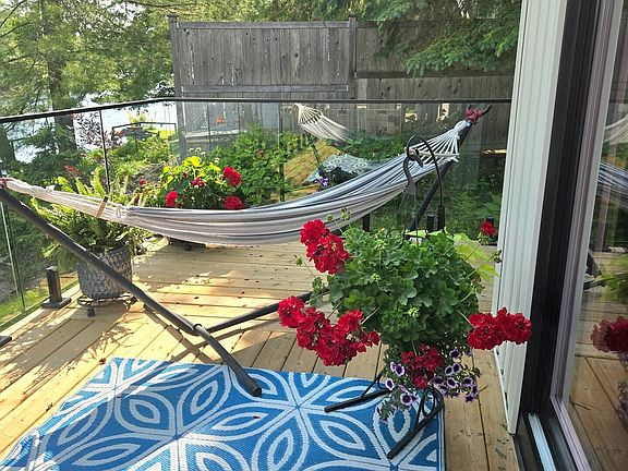 3rd image of 51 Lakeview Rd