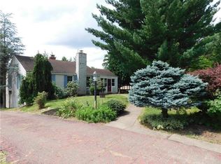 111 Mason Dr, Glenshaw, PA 15116