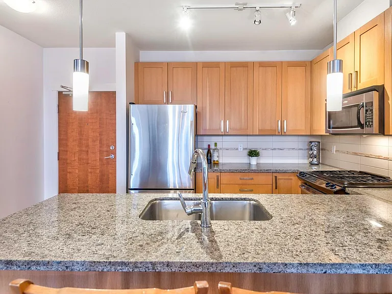15918 26th Ave #408 — Photo 3