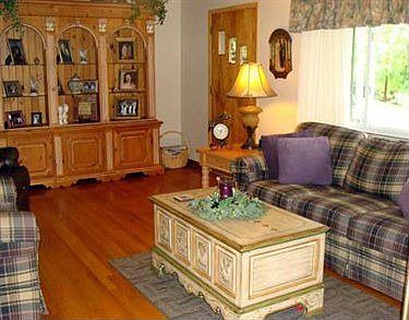 4th image of 572 Morningstar Dr