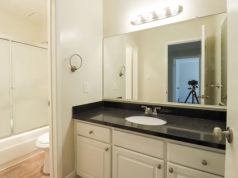 4747 Atherton Ave — Photo 13