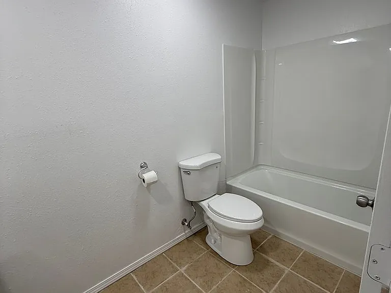 1043 Monet Dr — Photo 23