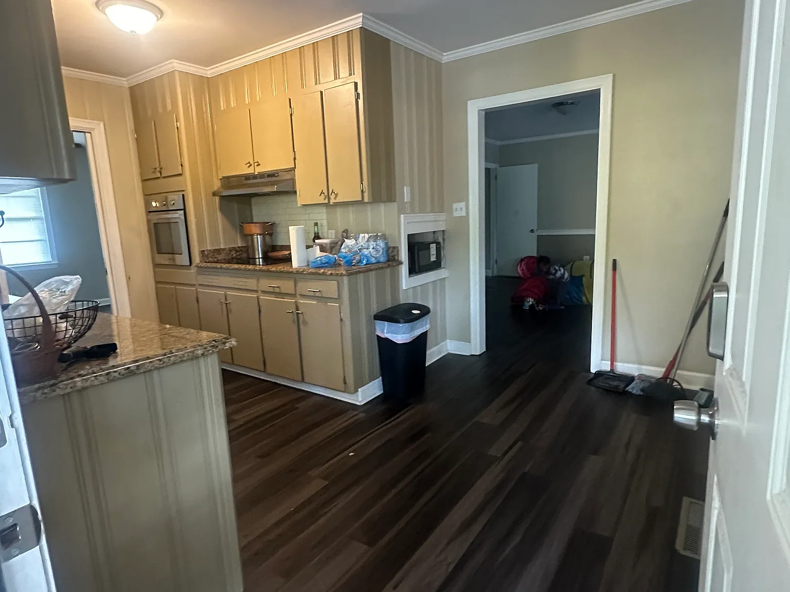 3 bed, 2.5 bath, 1973 sqft, $1,400 — Photo 3