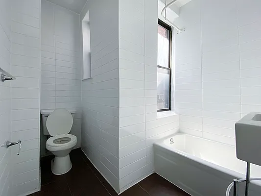 Rented by Kahen Properties | media 9