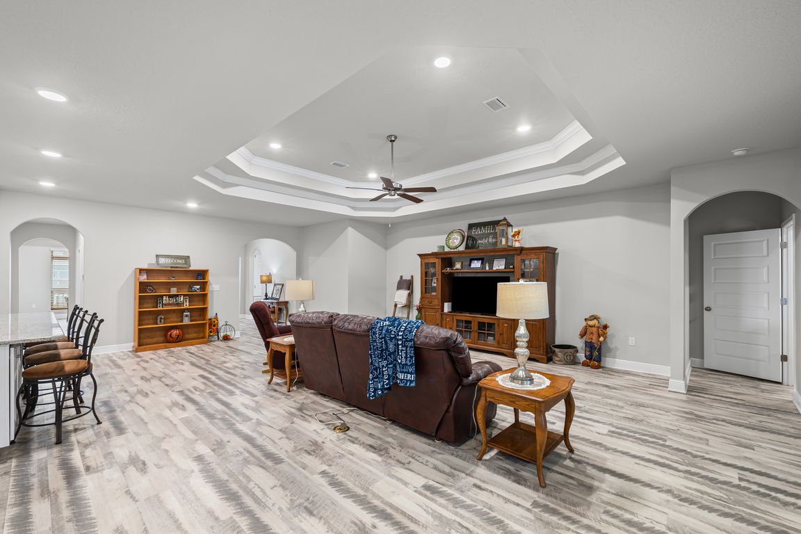 next background image