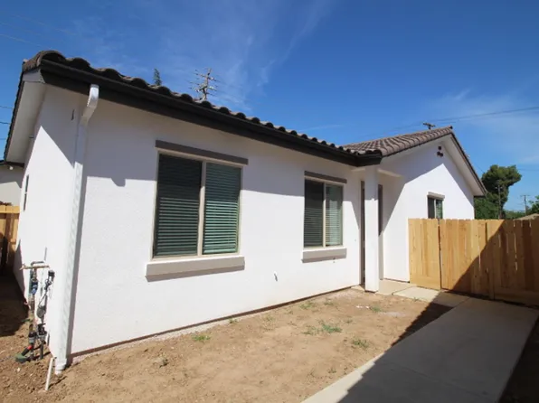 2347 N Arthur Ave, Fresno, CA 93705