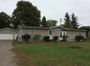 823 Shady Shore Dr, Bay City, MI 48706