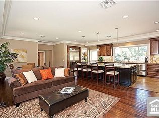 6807 E Oak Ln, Orange, CA 92869