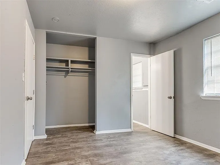 3020 SW 65th Pl — Photo 5
