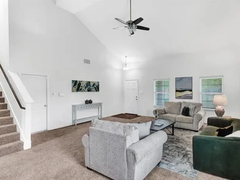 113 Forest Grv S — Photo 6