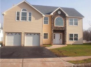 50 Marcel Ln, Piscataway, NJ