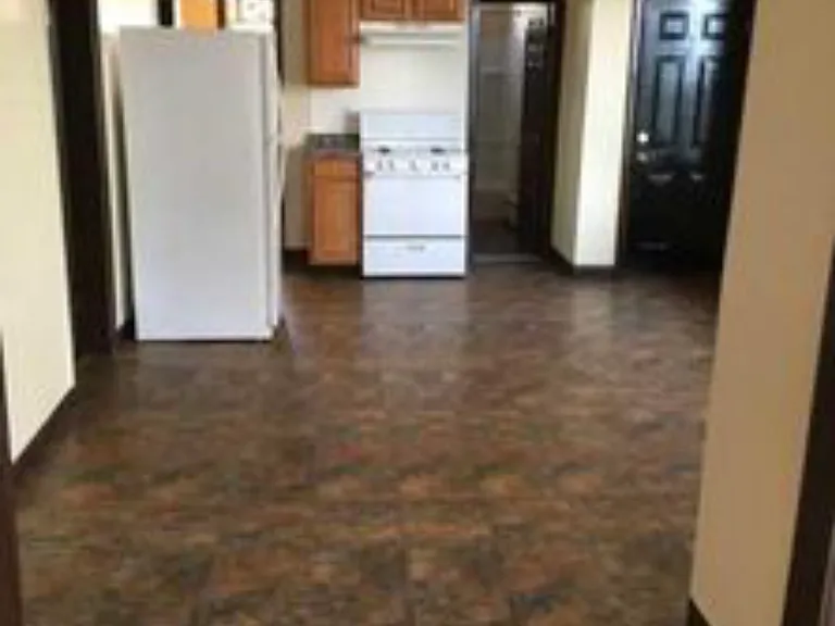 153 Burnside Ave #2 — Photo 3