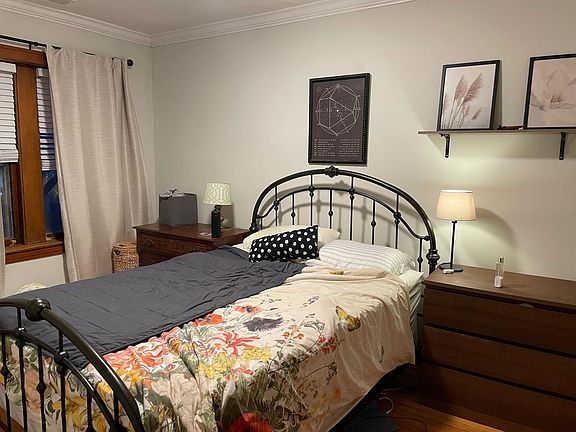 5th image of 3452 N Avers Ave #3F