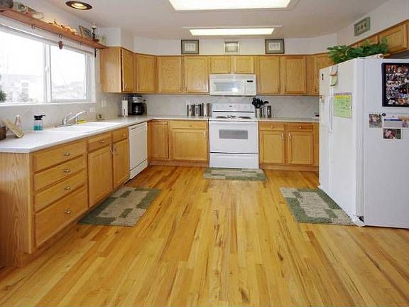 Spacious Kitchen