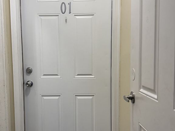 2nd image of 350 13th Ave Floor 1