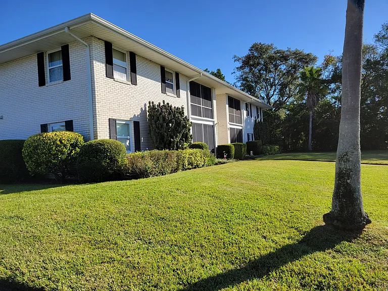 711 Springer Dr #3 — Photo 5