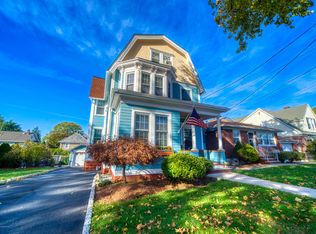 29 Alpine Ct, Staten Island, NY 10310