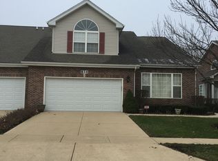 834 Pheasant Trl, Saint Charles, IL