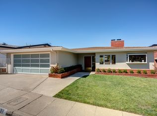 1427 Glengarry Rd, Pasadena, CA 91105