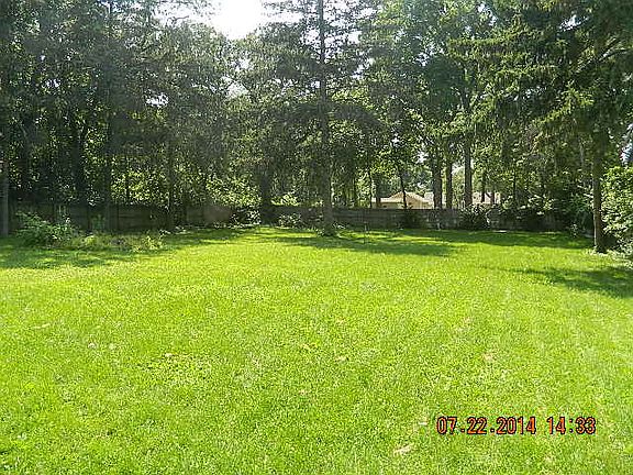 2nd image of 1067 S Lincoln Ave