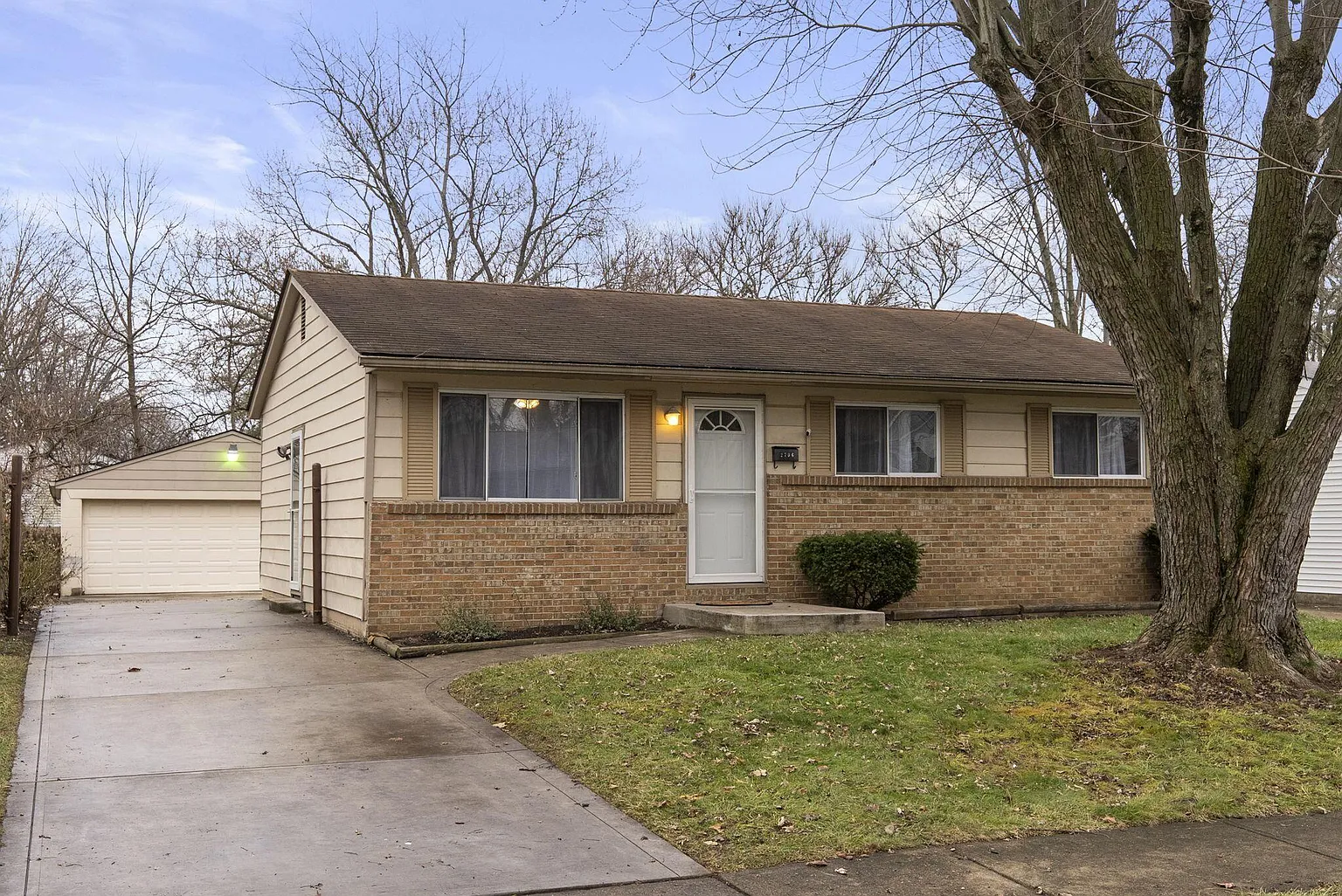 2706 Moundcrest St photo 1