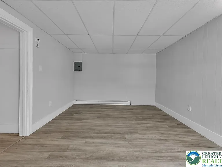 149 W Ridge St #2B — Photo 2