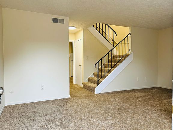 5th image of 513 Toombs St Unit 7