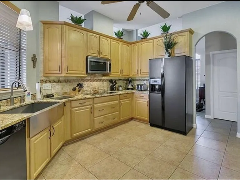 16307 Florence Oak Ct — Photo 5