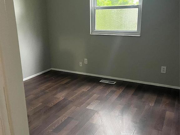 2nd image of 10102 Castle Dr