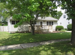 6818 Meese Dr, Lansing, MI 48911