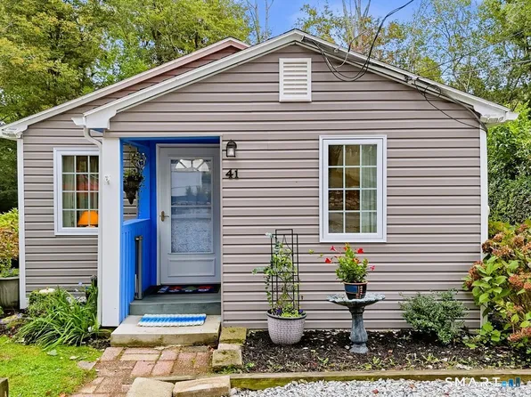 41 Spring Glen Road, East Lyme, CT 06357