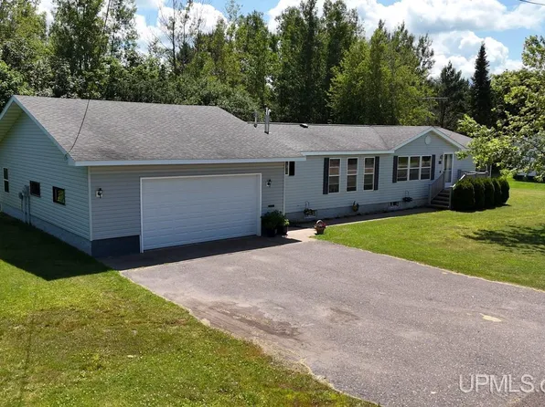 614 Isle Royale St, Laurium, MI 49913