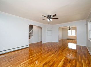 23102 125th Ave, Springfield Gardens, NY 11413