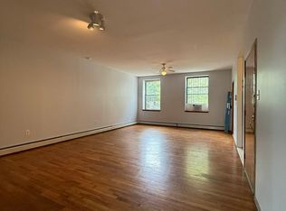 350 Van Brunt St APT 2, Brooklyn, NY 11231