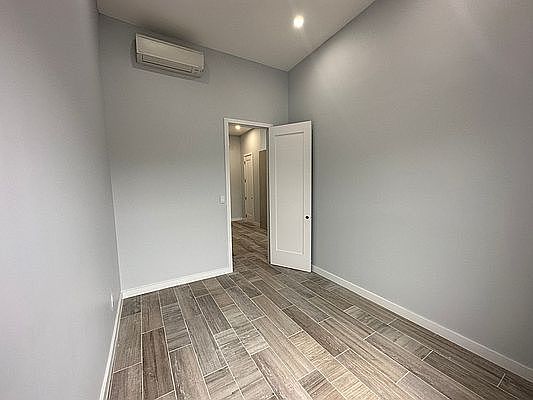 4th image of 1425 Kings Hwy Suite 2