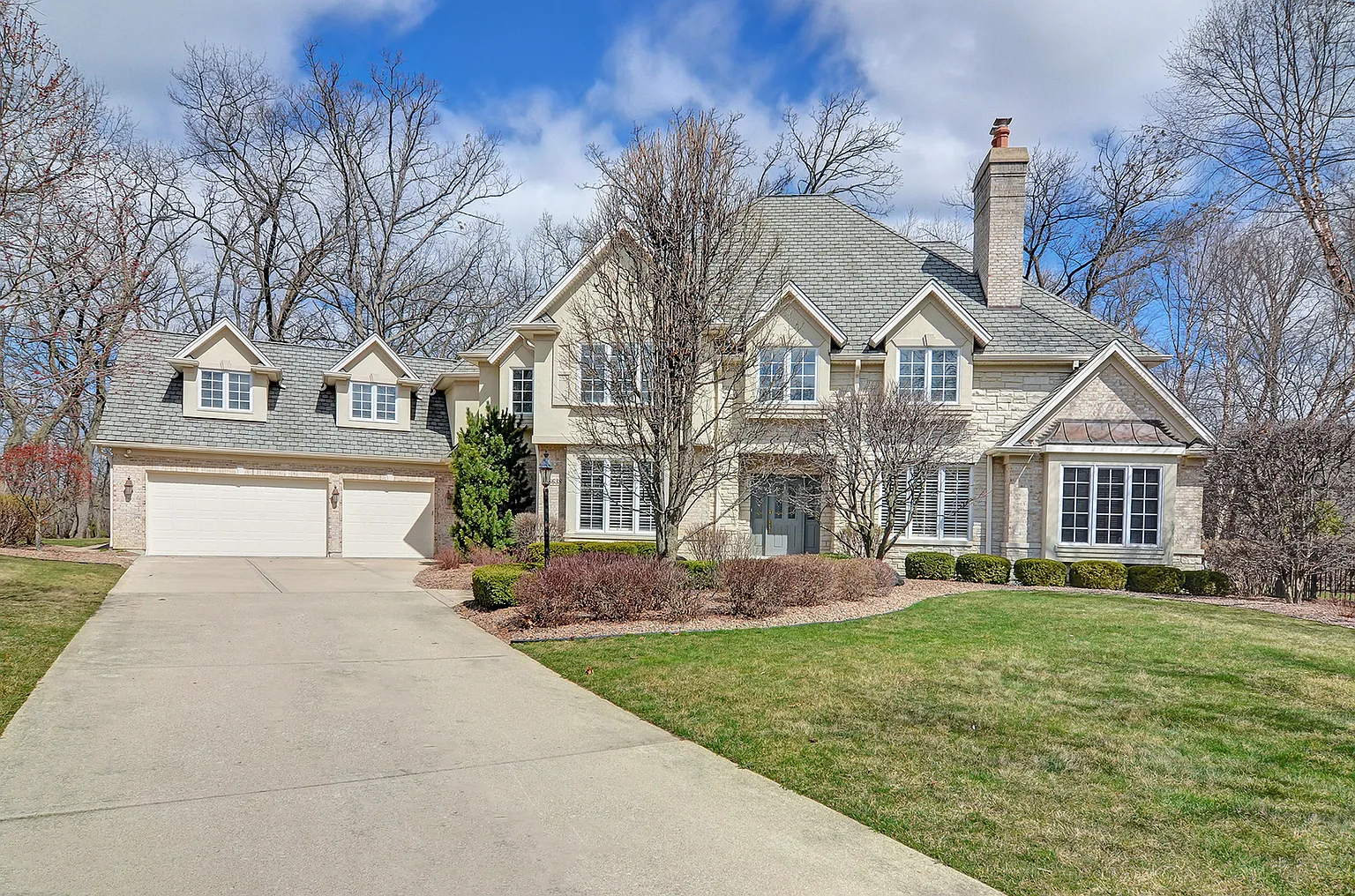 8638 Timber Ridge Dr photo 1