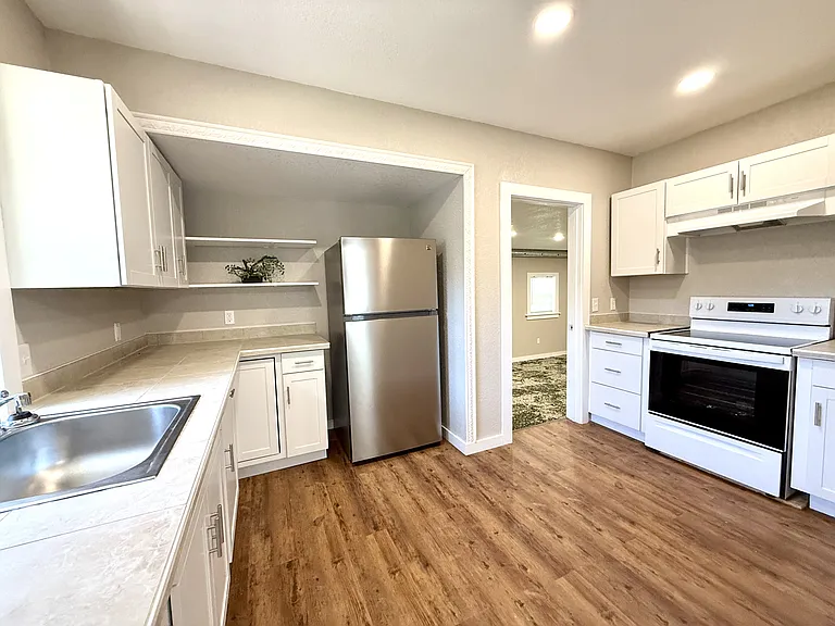 612 A St NW — Photo 3
