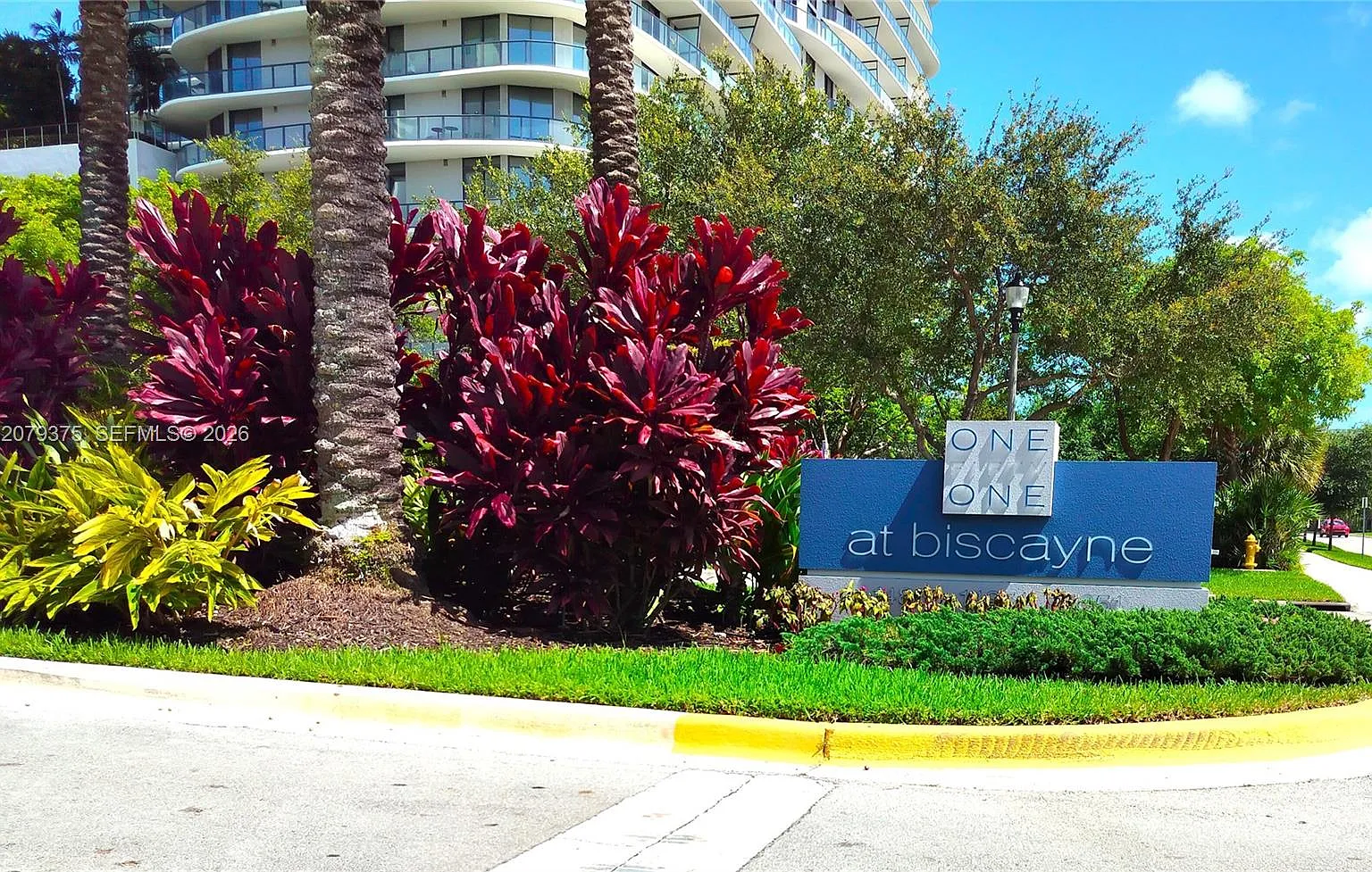 The Oaks I Condo — Photo 2