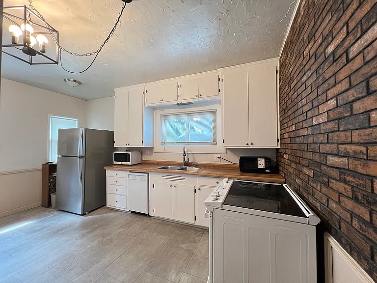 1013 Glenview Ave — Photo 24