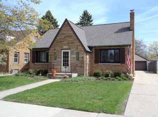 2513 Lincoln Rd, Kenosha, WI 53143