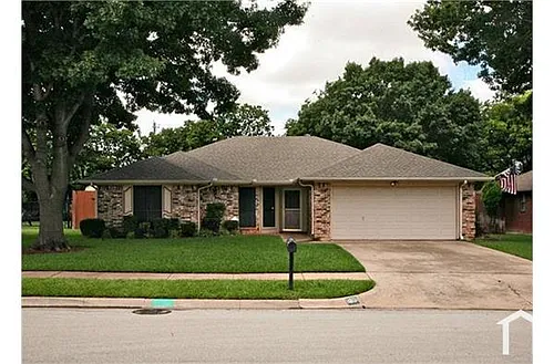 864 Western Trl Photo 1