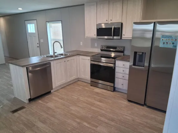 120 Old Piney Forest Rd #35, Danville, VA 24540