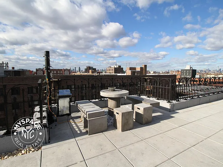 31 Brooklyn Ave #6C — Photo 8